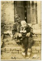 Baby Edith Millican with Chinese woman, 1915.