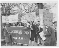 Hineni group rallies for Israel in Washington.