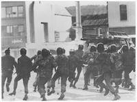 British troops disperse N. Ireland rioters.